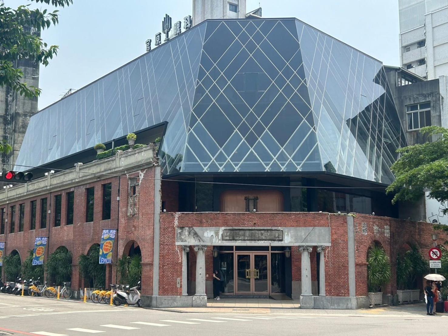 Ningcui Business Hotel Taichung Exterior photo