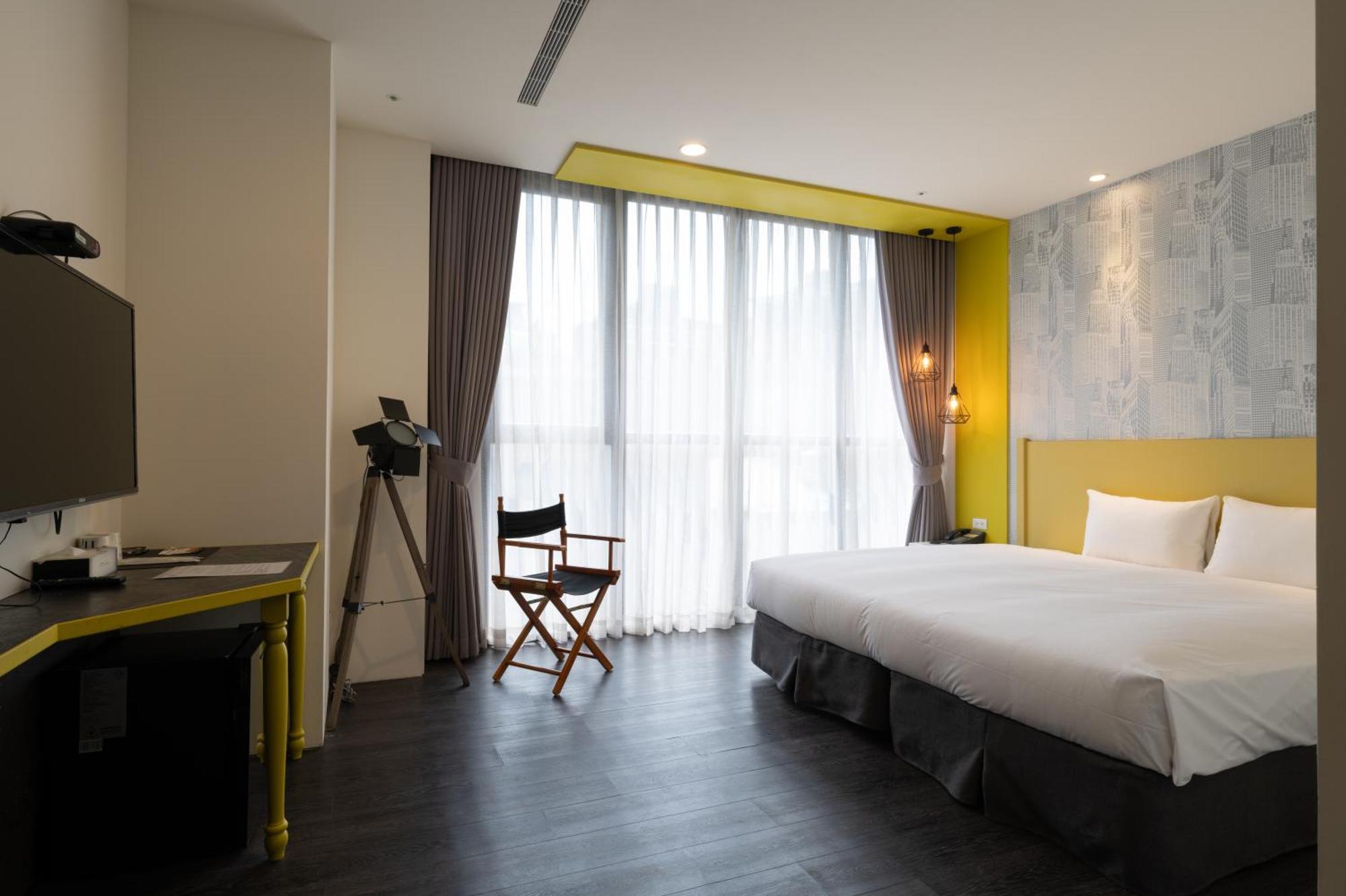 Ningcui Business Hotel Taichung Room photo
