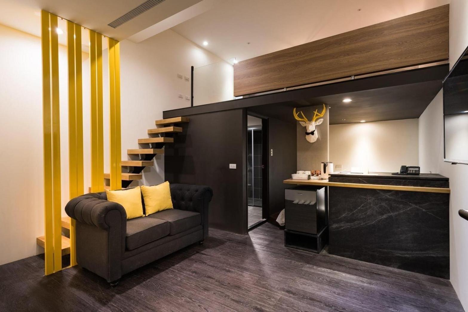 Ningcui Business Hotel Taichung Exterior photo