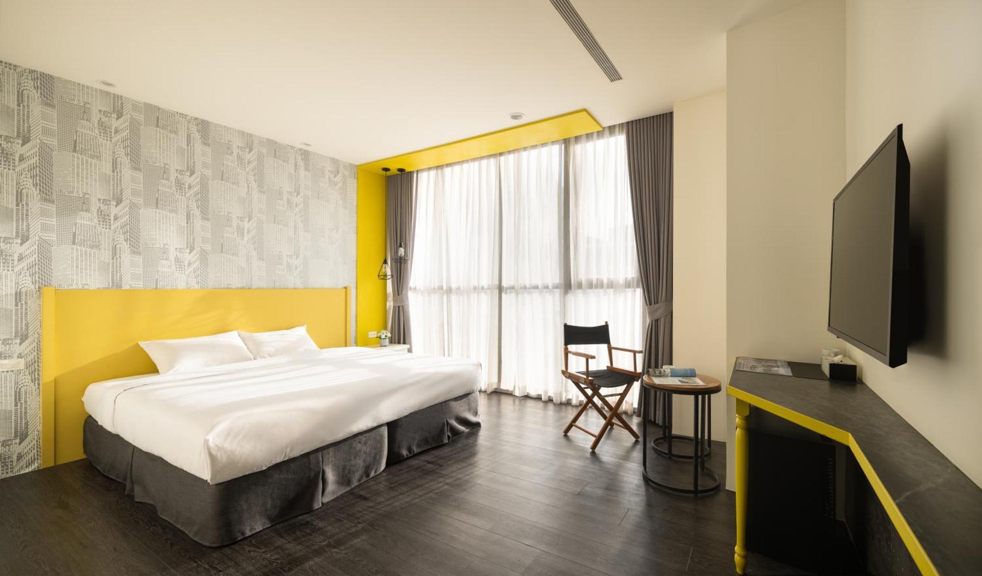 Ningcui Business Hotel Taichung Exterior photo